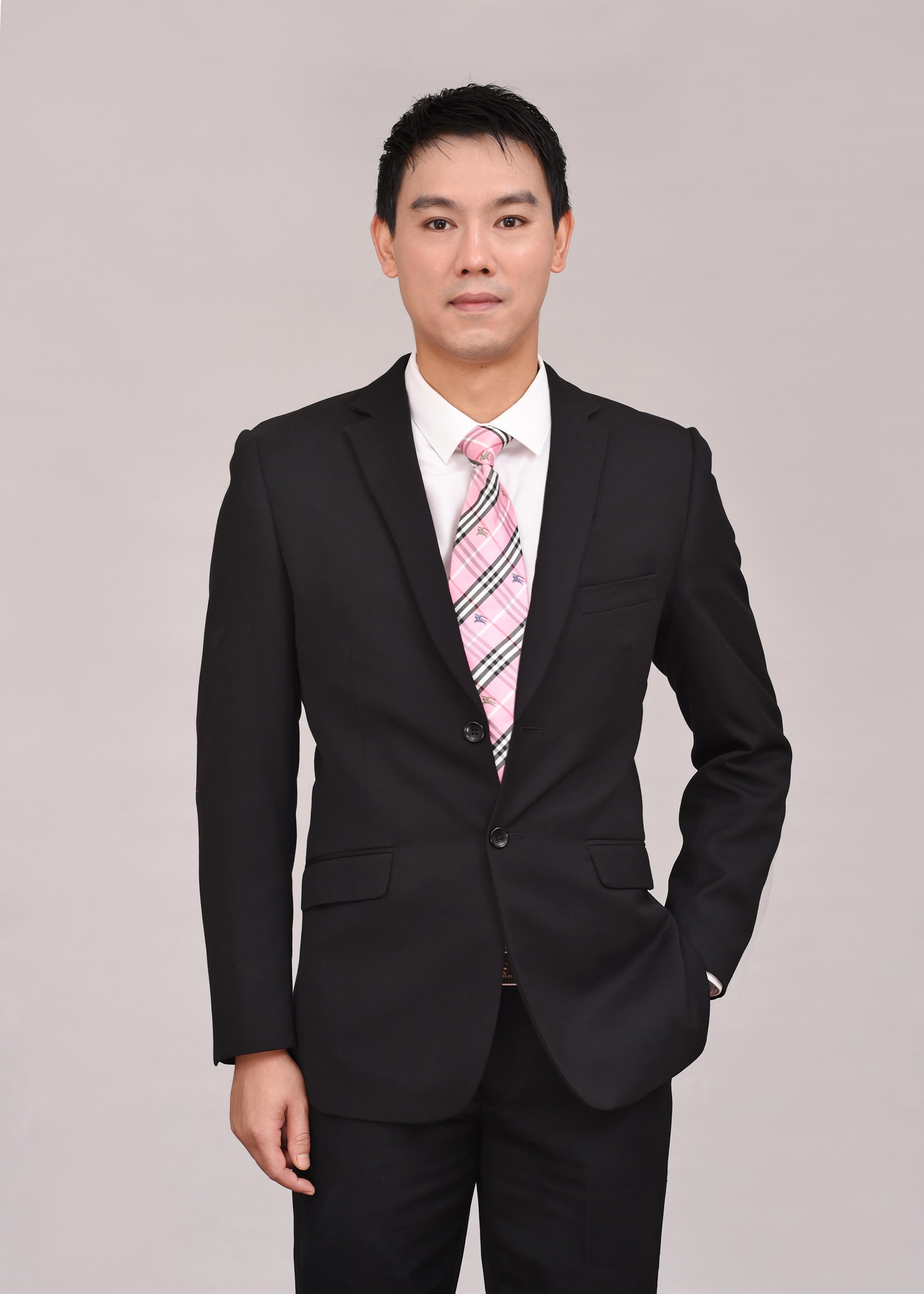 许印固 品牌视觉系统总监